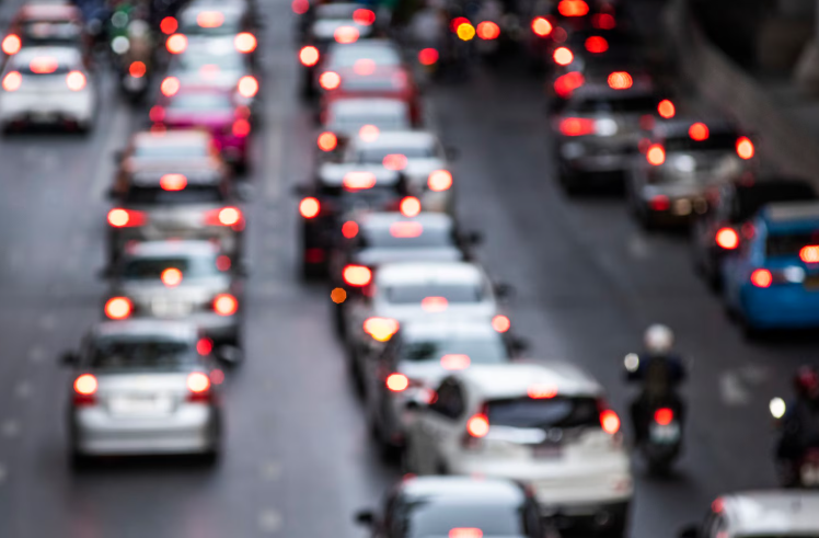 Eвропска држава почнува да ги казнува оние што сами се возат – еве како ќе функционира системот