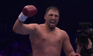 Агит Кабајел договори борба против полскиот гигант Дамијан Книба