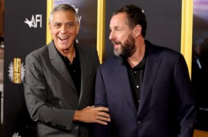 (Фото) Скромниот милионер ги насмеа сите: „Се чувствувам ужасно, не можам да поднесам панталони и глупави кошули“