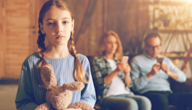 „Никој нема да те сака како јас“: Зборови што оставаат трага врз детето