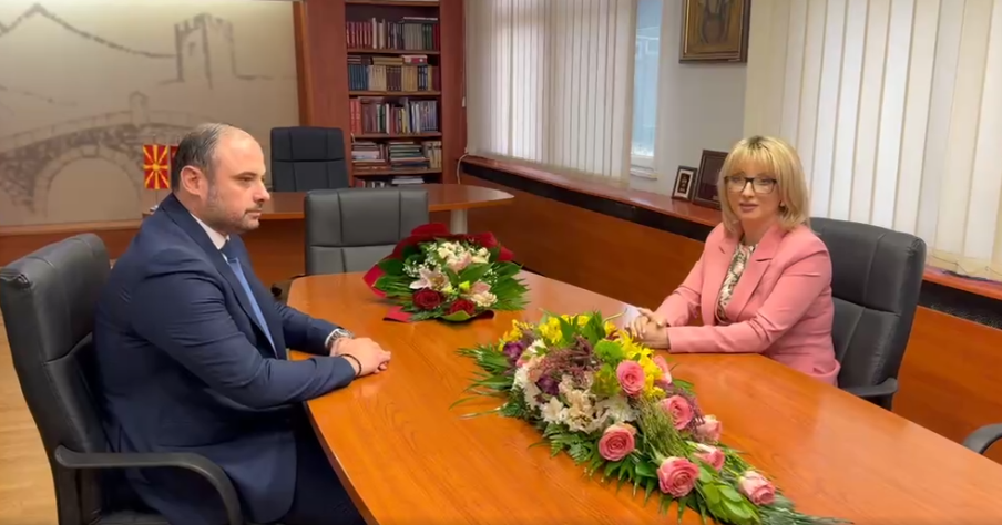 ВИДЕО: Орце Ѓорѓиевски официјално ја презема функцијата градоначалник на Скопје