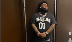 (ВИДЕО+ФОТО) Ја поминал ноќта во притвор – Американски рапер уапсен за дрога и оружје на истиот ден кога ја добил својата прва номинација за Греми