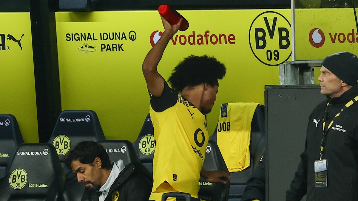 Ковач за скандалот на ѕвездата на Дортмунд со оружјето: Јас не сум му татко!