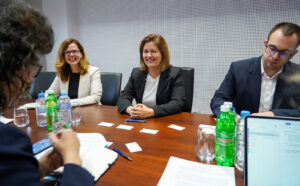 Божиновска на средба со висока делегација на Светска банка – соработка за стратешките енергетски проекти