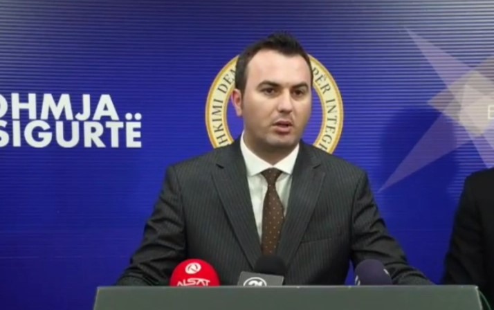 Адеми: Партијата се подготвува на внатрепартиски избори, не на оставки