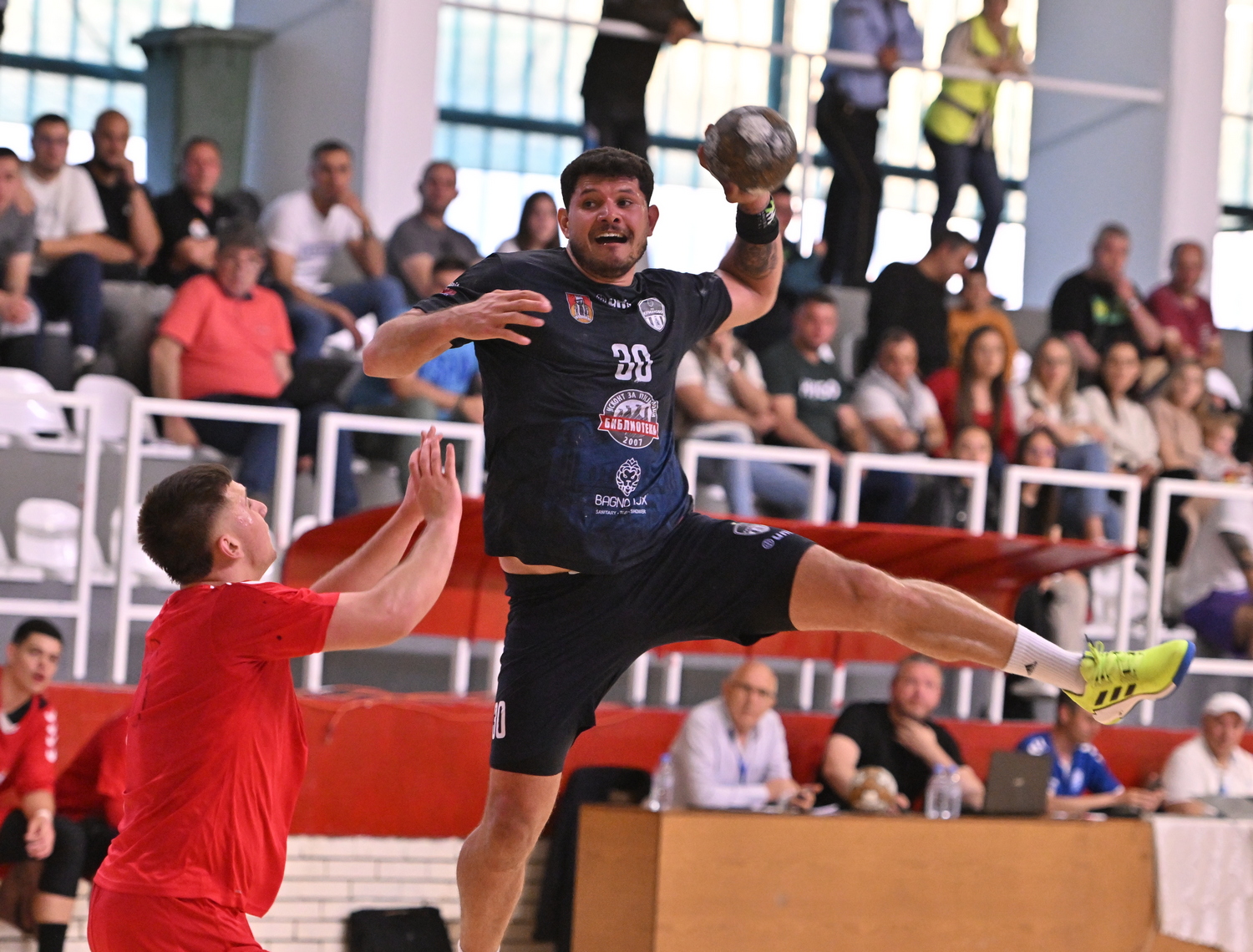 ДЕНЕСКА НА ТЕРЕНИТЕ: Куманово брка важни бодови против Прилеп