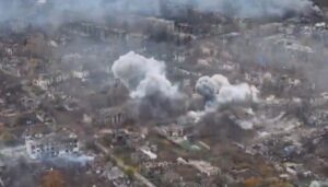 (ВИДЕО) Русија го повика украинските војници во Покровск да се предадат: Нема да преживеете