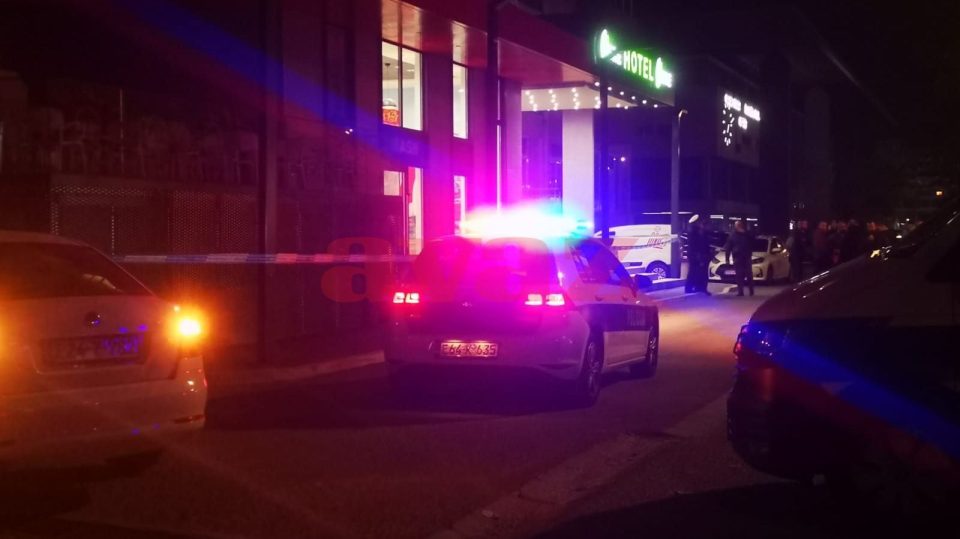 Трагедија во Мостар: Момче и пукаше во глава на девојка во ресторан за брза храна