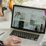 Од девет до пет на работа, а потоа онлајн бизнис од дома