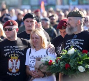 ВИДЕО: Мајката на една од жрвтите во Нови Сад ќе штрајкува со глад