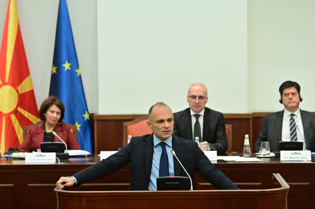 Филипче за Извештајот на ЕК: Нема напредок во клучните области, Владата нема политичка волја да ги направи реформите