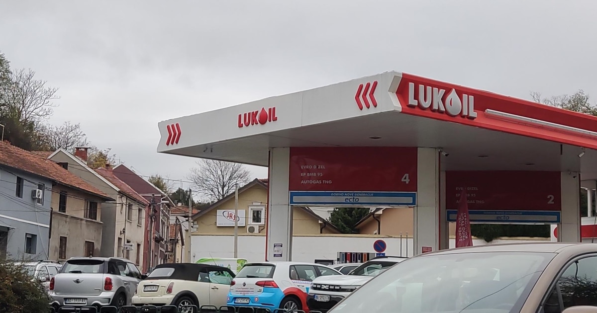 Швајцарскиот „Гунвор“ се откажа од купување на рускиот „Лукоил“ во странство