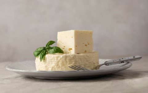 Јадењето сирење еднаш неделно може да го намали ризикот од деменција
