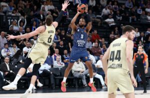 Ефес до триумф во драмата со Барселона