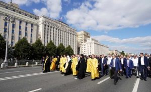 Патријархот и националистите на ист пат: Литија како сигнал за нова православна политика