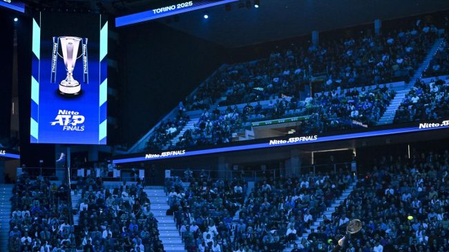 ДВАЈЦА ГЛЕДАЧИ ПОЧИНАА НА ВТОРИОТ ДЕН НА АТП ФИНАЛЕТО ВО ТОРИНО