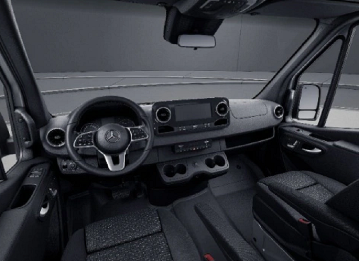 Жител на дебарското село Горенци вршел превоз без лиценца