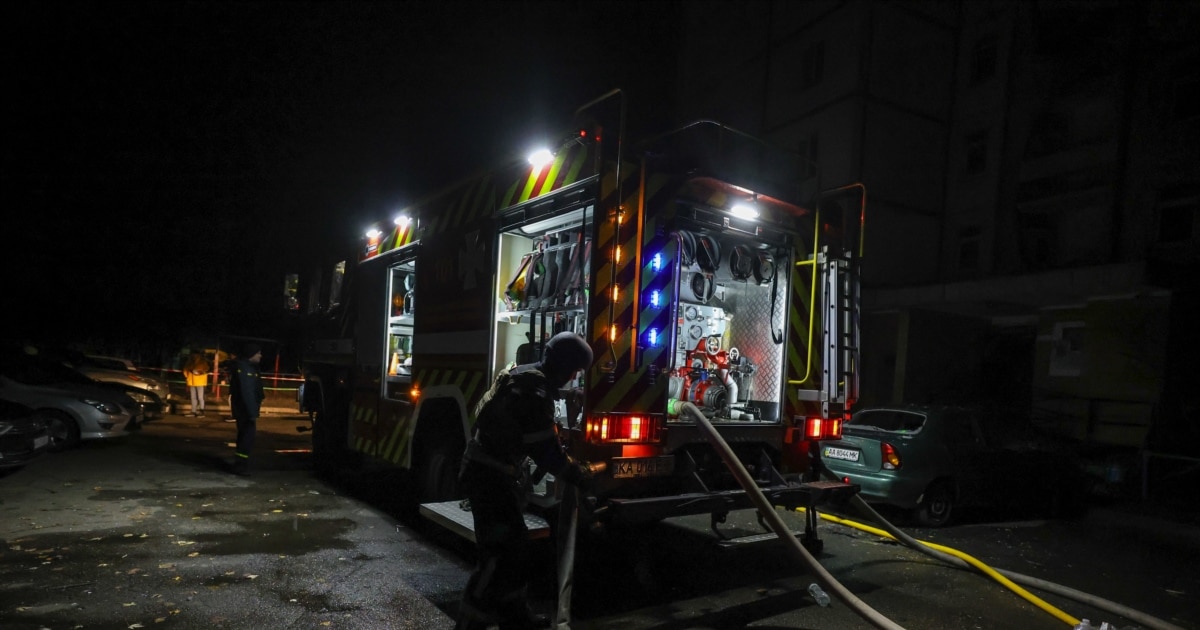 Еден мртов и неколку повредени во најновите руски напади врз Киев