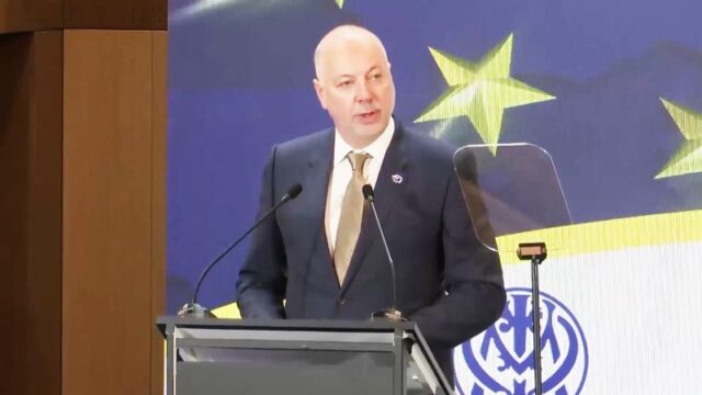 Жељазков: Бугарија е подготвена непречено да го воведе еврото