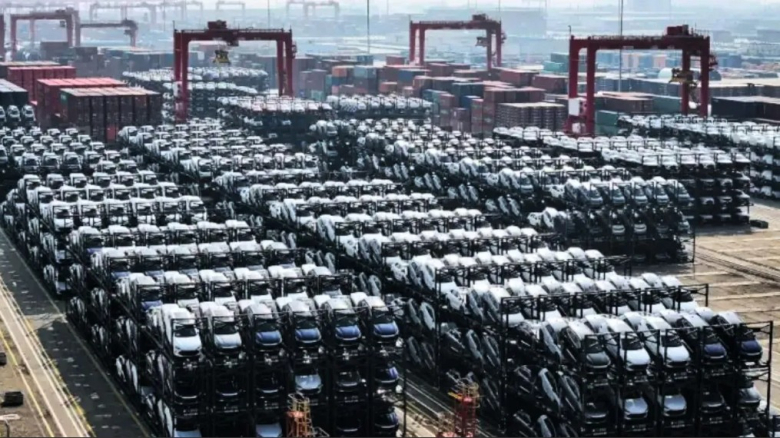 Кинеска фабрика за коли, поголема од Сан Франциско