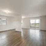 Младите ја губат трката со квадратите – пазарот бега од реалноста