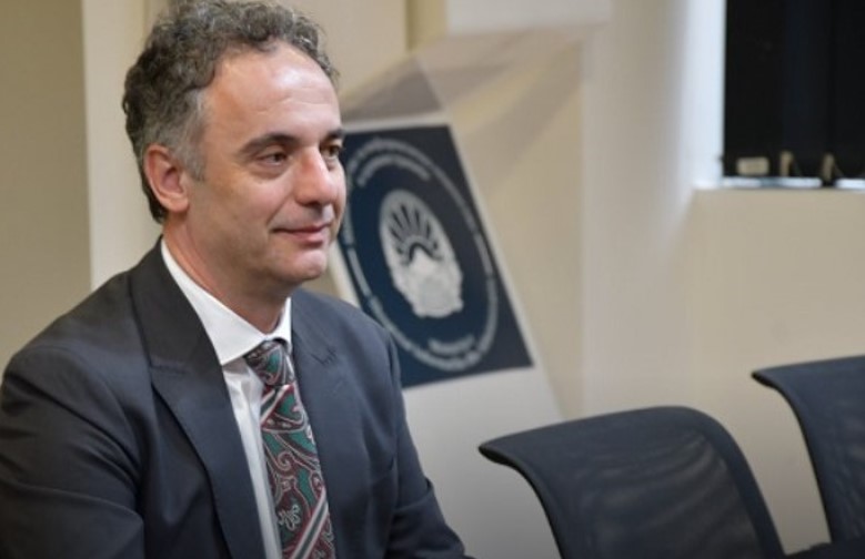 Во најмалку 10 случаи од анализирани 19 случаи се извршени непотребни кардиохируршки операции