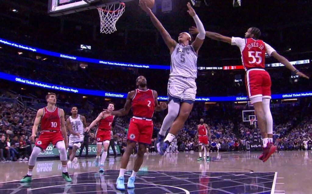 Клиперси редат порази!