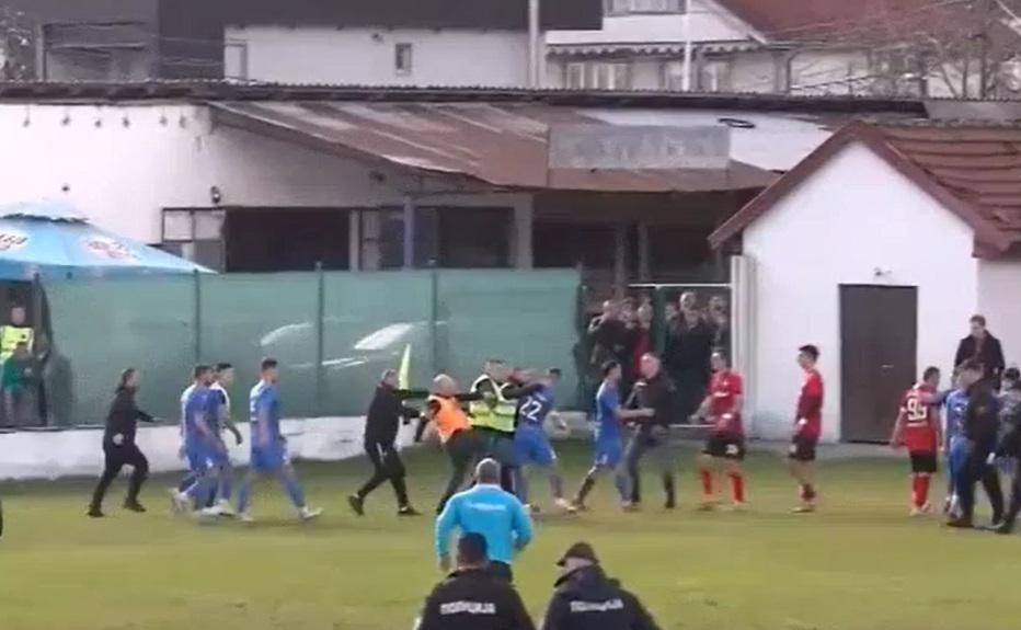 Скандал во Втората лига: Редар на Шкендија нападна фудбалер на Брегалница (ВИДЕО)