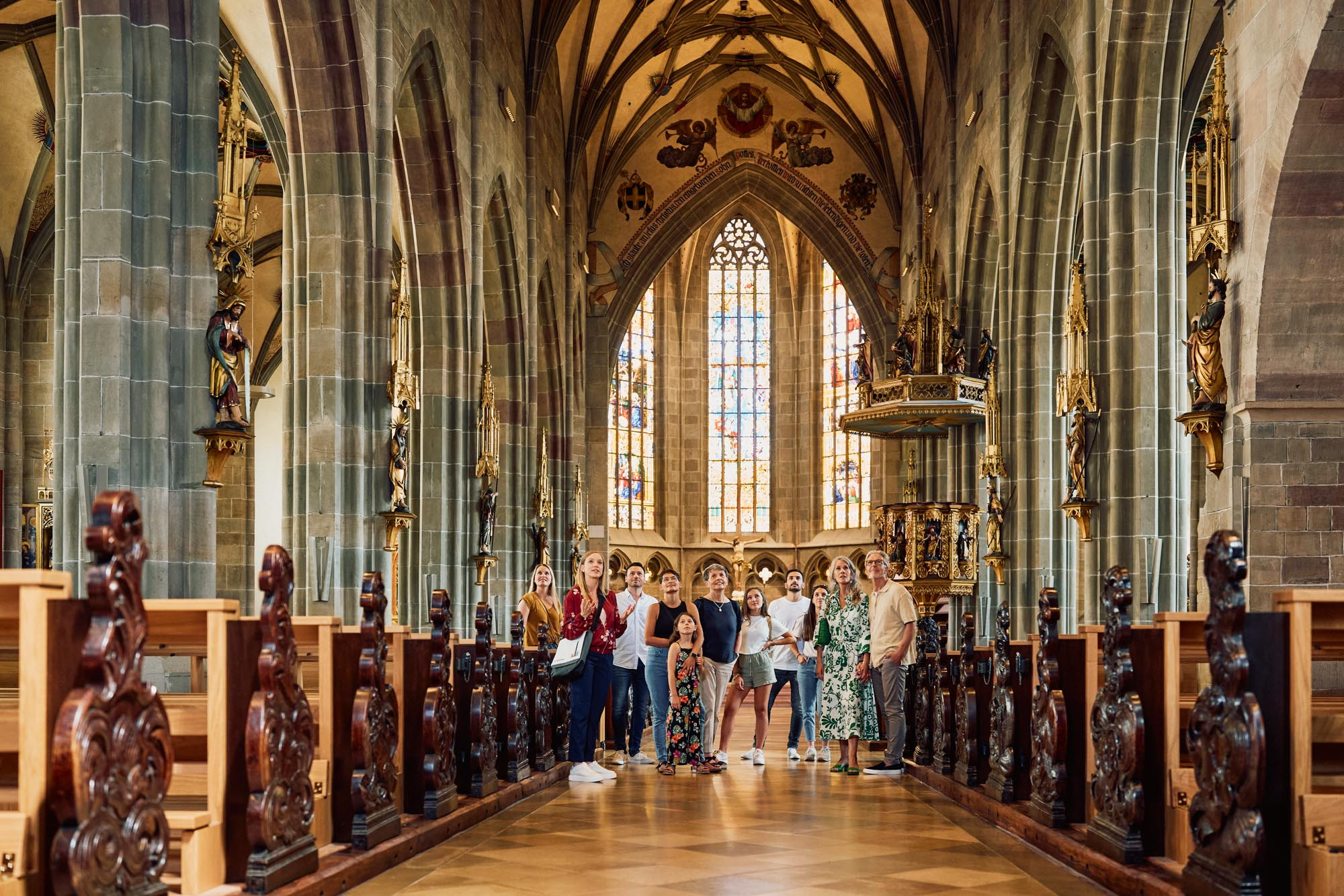 Реата на куните ги избрка верниците од црква во Германија