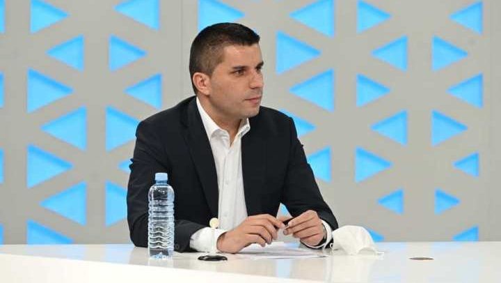 Николовски: Првиот договор што го потпишал Трипуновски како министер е за земјиште за ќерката на Стоилев