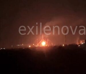 ВИДЕО: Експлозии во Русија, нападната рафинерија