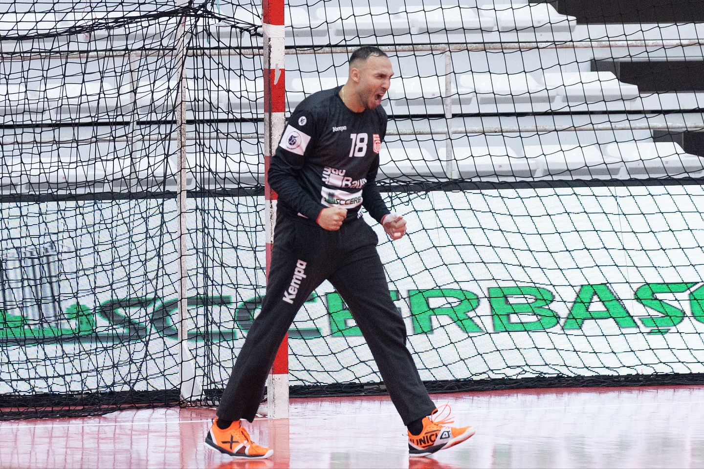 Нант водеше до 42 минута – на крај победи Динамо Букурешт