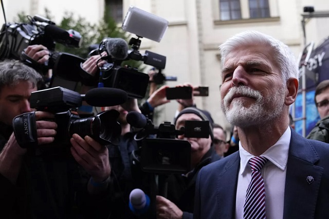 Ќе мораме еднаш да собориме руски авион, изјави чешкиот претседател Павел