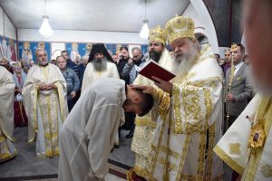 Јубилејна литургија по повод 50 години од осветувањето на храмот „Свети Петар и Павле“ во Ѓорче Петров