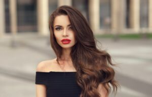 (Видео) Вирален трик за „лажната“ фен фризура што секоја жена ја обожава