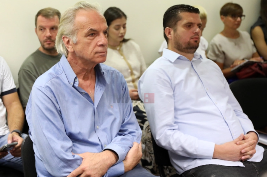 ВАСЕВ „ПОД РАКА“ ДАЛ ЛЕК НА ПАЦИЕНТКА ЗАТОА ШТО БИЛА ПОМЛАДА И ЗАТОА ШТО КАЈ НЕА ЌЕ ДЕЛУВАЛ: Пациентка сама се пријавила да сведочи во „Онкологија 2“