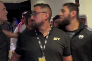 ВИДЕО: Ирскиот борец го провоцираше Чимаев и за малку ќе настрадаше