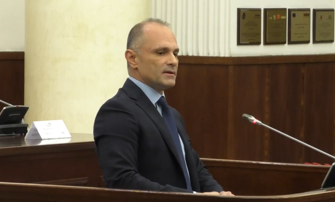 Филипче: Државата ризикува нови услови за отворање на преговорите