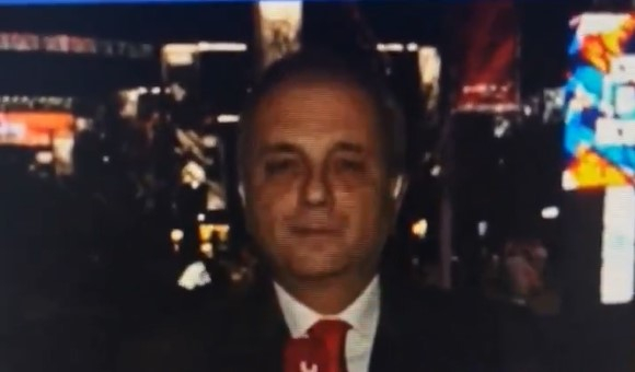 Новинар на РТС: Поздрав од храмот на фудбалот Вимблдон