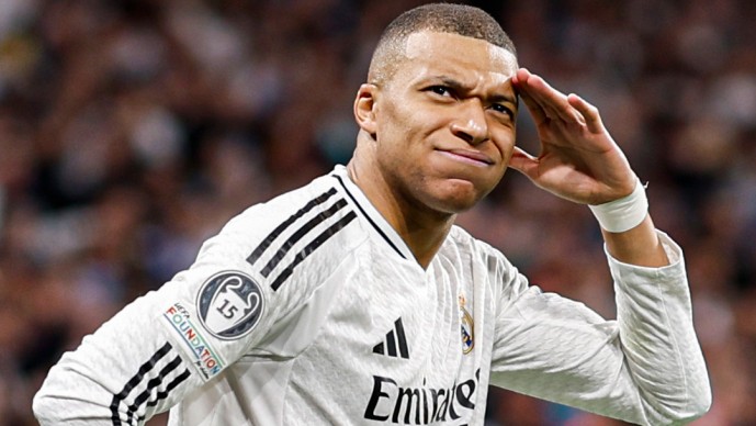 Мбапе стигна до 400 погодоци на 26 години, колку погодоци имаа Роналдо и Меси на таа возраст?