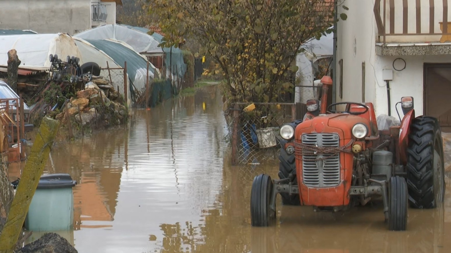 Поплави во југозападна Македонија – Жителите најавуваат тужби за штетите