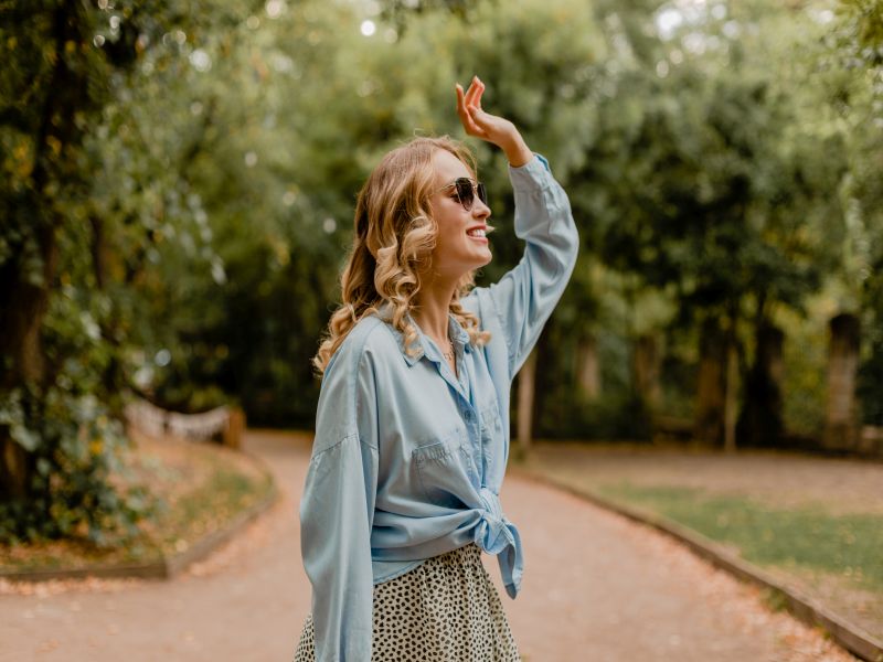 Посреќна земја значи и поздрава, но само над одреден праг