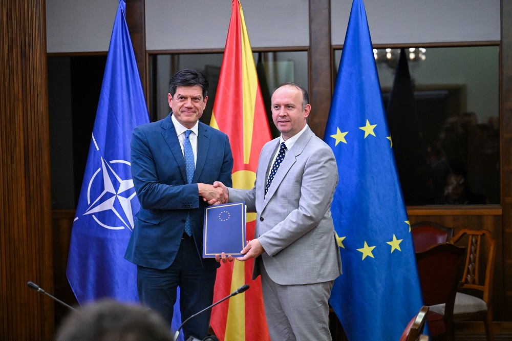 Евроамбасадорот Рокас во Собранието го презентира Извештајот на ЕК за земјава