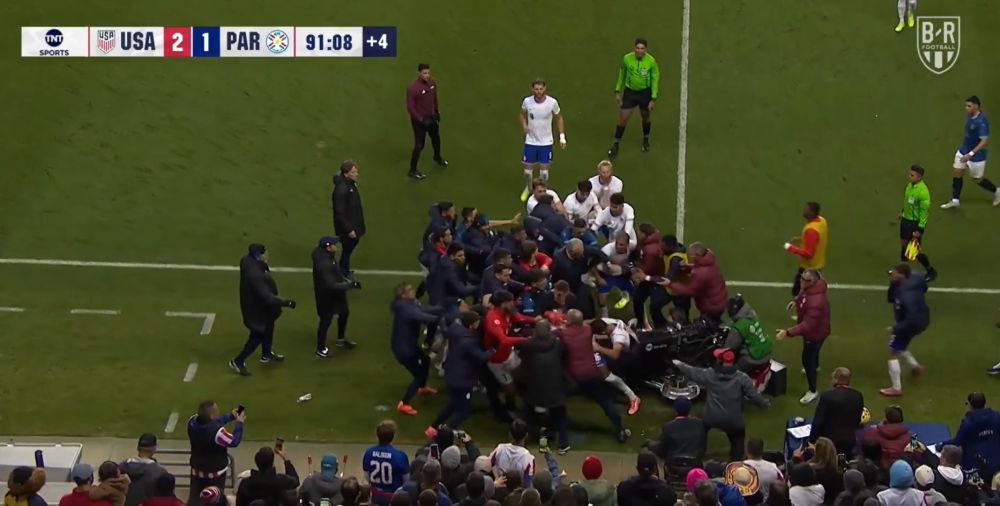 Пријателскиот меч меѓу САД и Парагвај – не беше толку пријателски! (ВИДЕО)