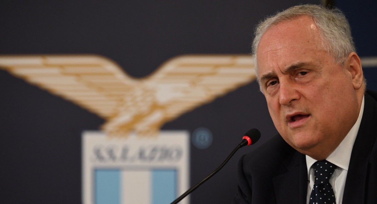 Лотито не можел да поверува што му се случува, повикал свештеник во Лацио