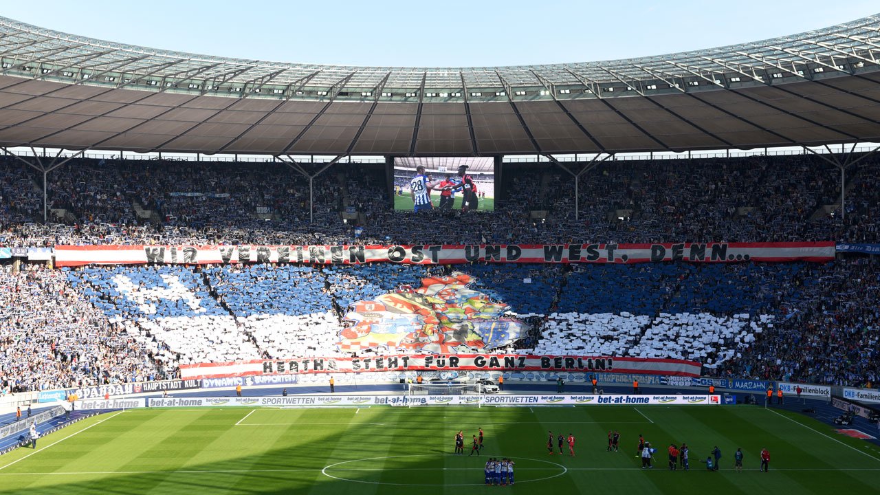 Во Берлин денеска се испишува фудбалска историја, повеќе од 100.000 навивачи на четири екипи ќе бидат дел од фештата