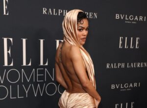 (Фото) Вамп издание на контроверзната убавица