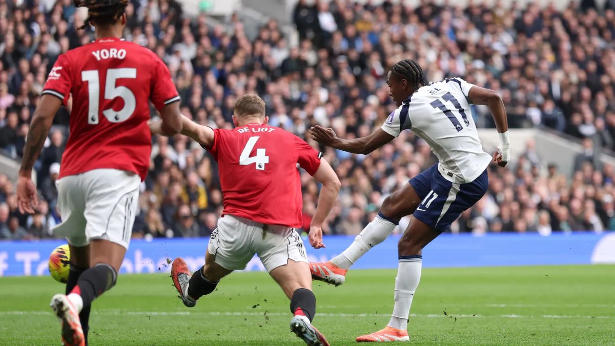 Тотенхем и Манчестер Јунајтед одиграа револверашко реми (2-2) во Лондон (ВИДЕО)