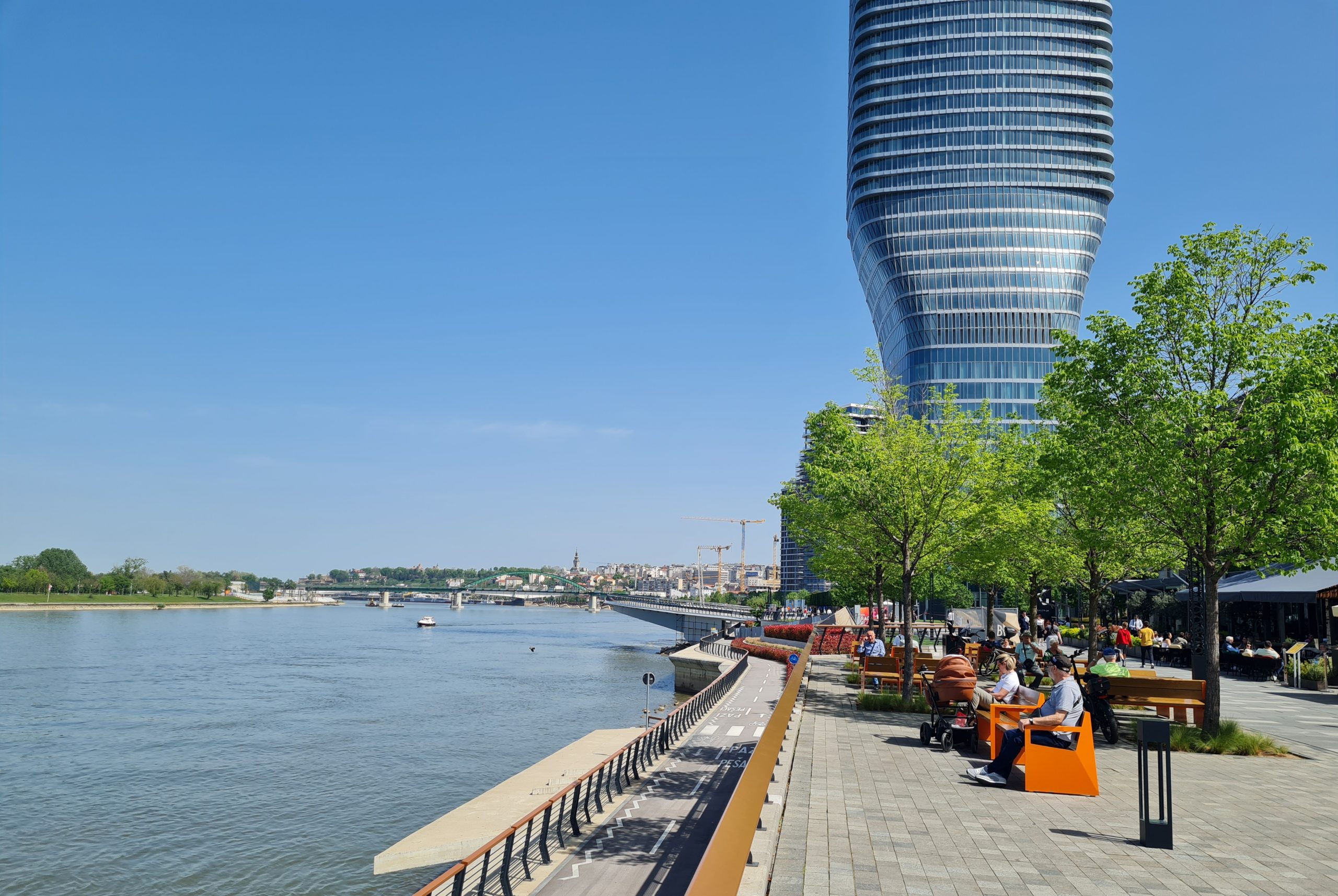 СРБИЈА ЗАОСТАНУВА 29 ГОДИНИ ЗАД  ПРОСЕКОТ НА ЕУ  СПОРЕД БДП ПО ЖИТЕЛ