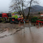 АЛАРМИРААТ ЗА ШТЕТИТЕ ОД ИЗЛЕВАЊЕТО НА РЕКАТА ВО ЛАЖЕЦ